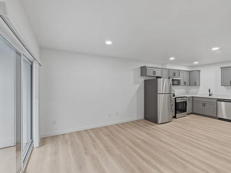 539-06 Chapel Heights — Photo 22