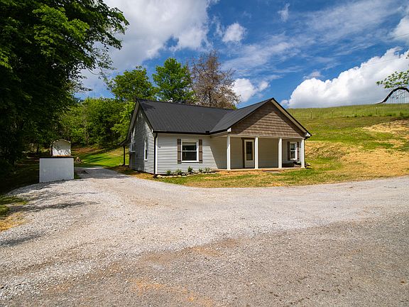 2nd image of 1445 River Rd