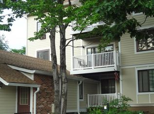 12 Foxwood Dr, Morris Plains, NJ 07950