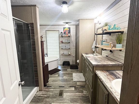 4th image of 1721 P L Miller Rd