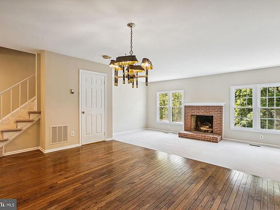 3rd image of 2729 Carter Farm Ct