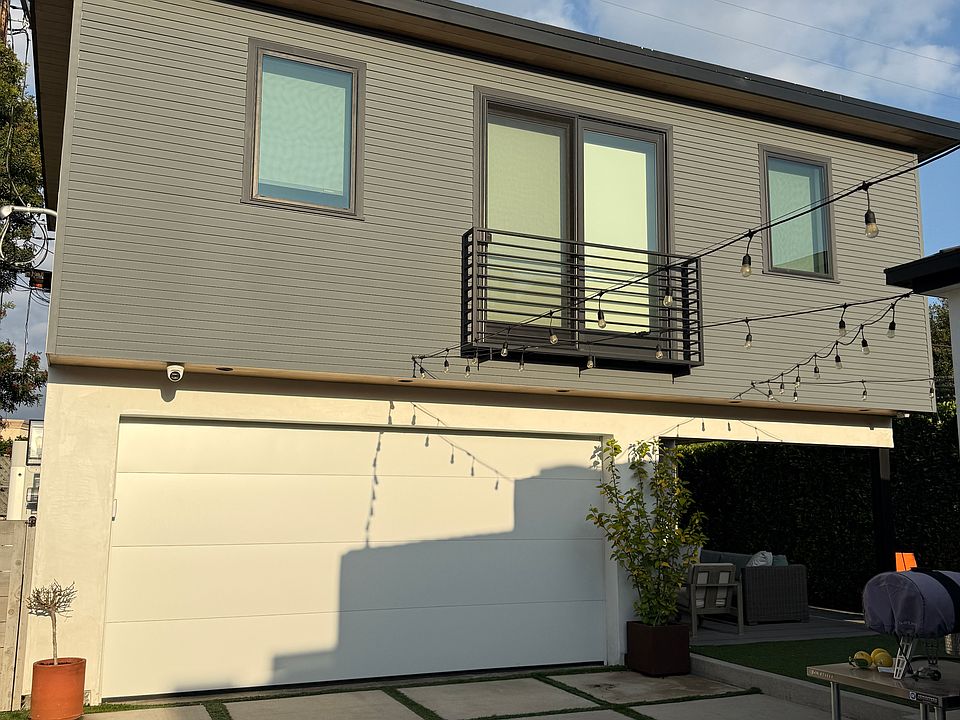 1st image of 3018 Kelton Ave