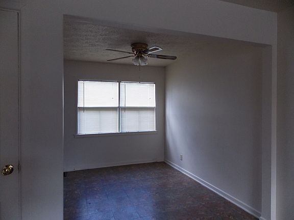 5th image of 4833 E 19th St