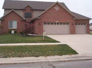 23551 West Creek, New Boston, MI 48164
