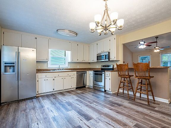 4th image of 1187 Lightfoot Dr