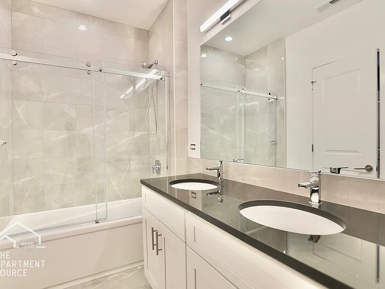 937 W Irving Park Rd #2 — Photo 6