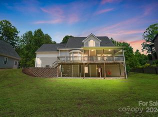 1721 Turtlewood Dr, Waxhaw, NC 28173