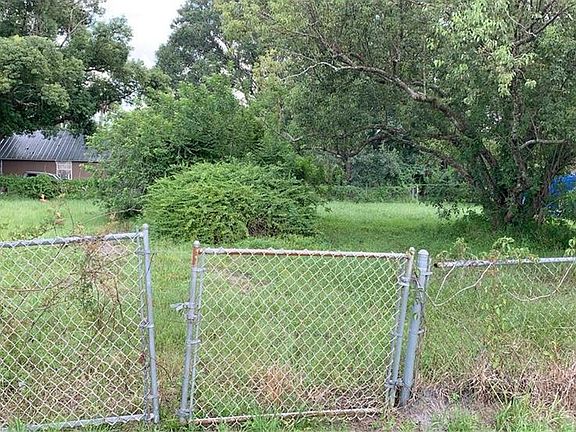 4th image of Myakka Ave