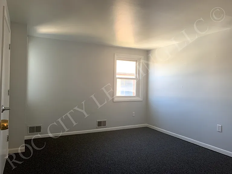 84 Twin Beeches — Photo 10