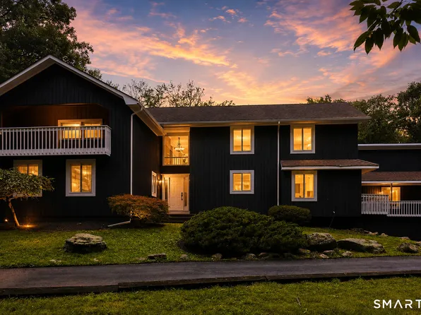 21 Deepwood Road, Weston, CT 06883