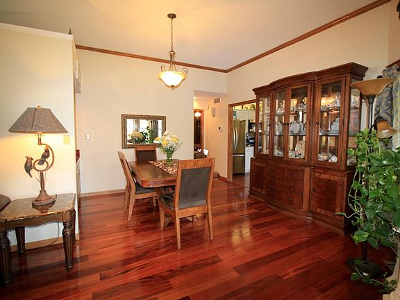 4th image of 2210 Pico Ct