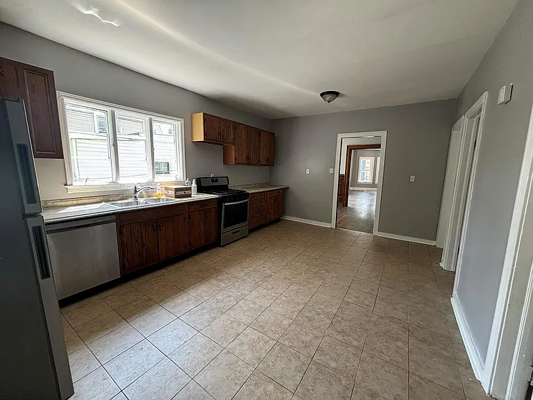 1073 West Ave #1 — Photo 7