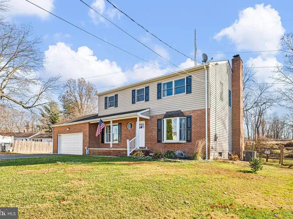 2002 Cunningham Rd, Wilmington, DE 19808