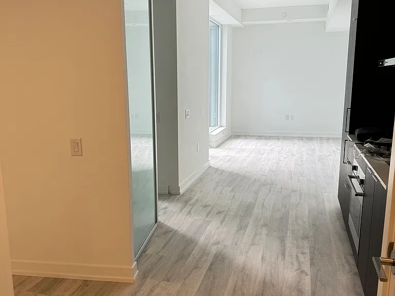 8 Olympic Garden Dr #S606 — Photo 4