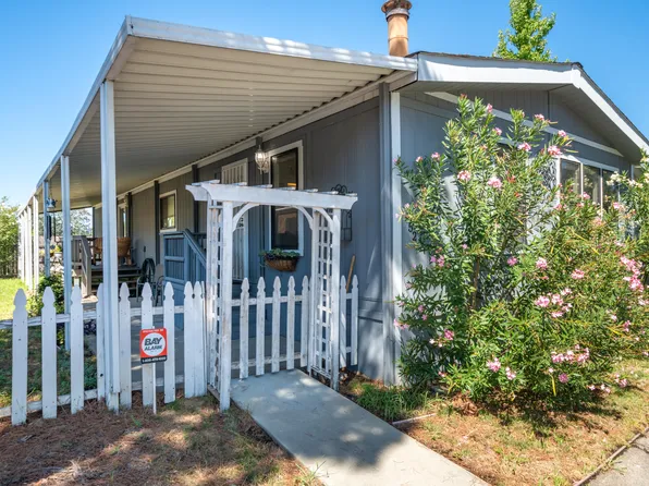 852 Mountain Shadows Blvd #73, Redding, CA 96003