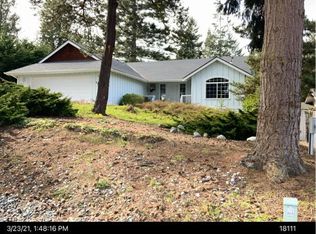 135 Sunrise View Ave, Sequim, WA 98382