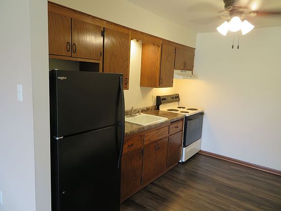 4th image of 700 W State St APT 3