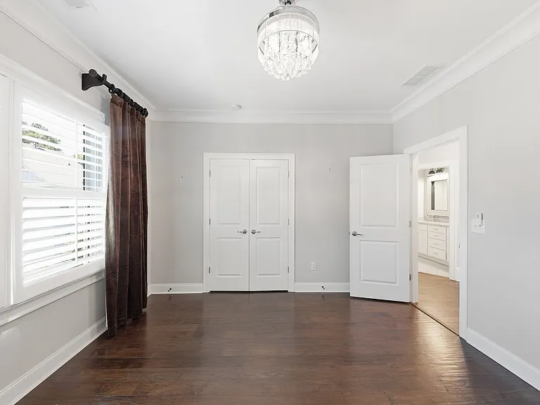 209 Highland Park — Photo 19