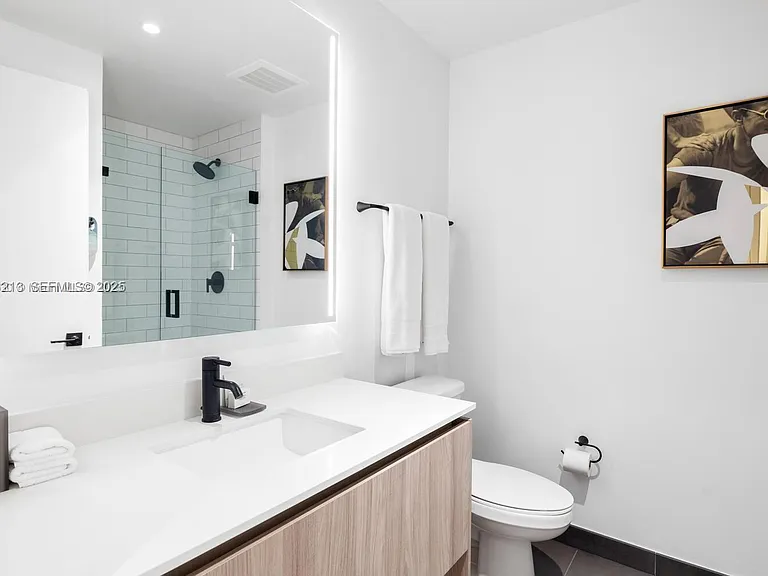 398 NE 5th St #1614 — Photo 6