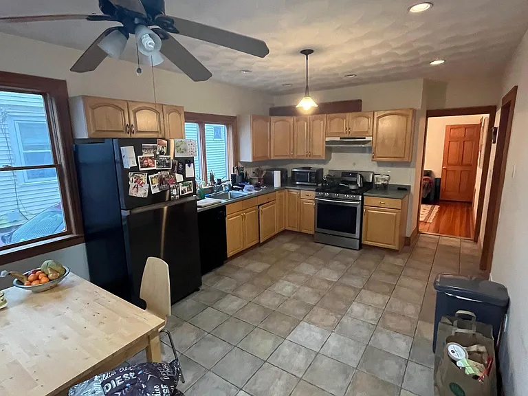 41 Montfern Ave — Photo 8