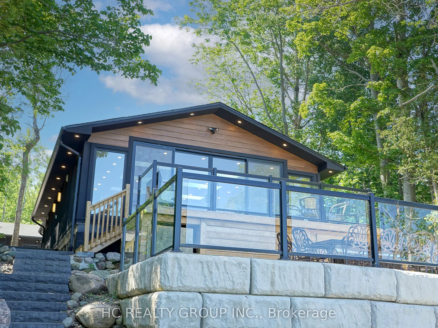 4 bed, $3,980 — Photo 3