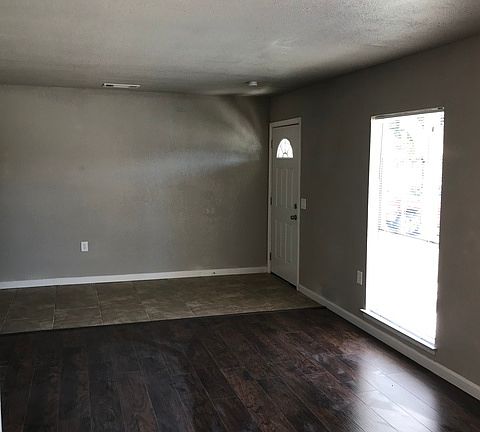 5th image of 2710 Lake Mont St
