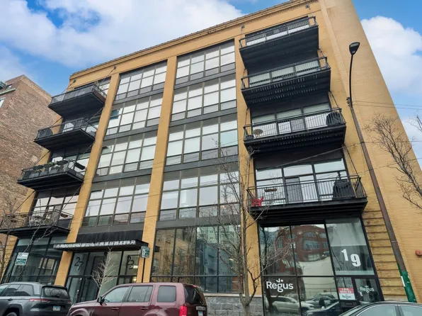 23 N Green St Unit 405, Chicago, IL 60607