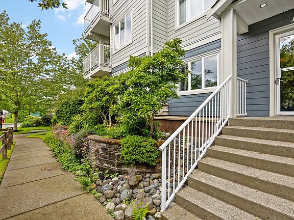 4th image of 111 20th St #23
