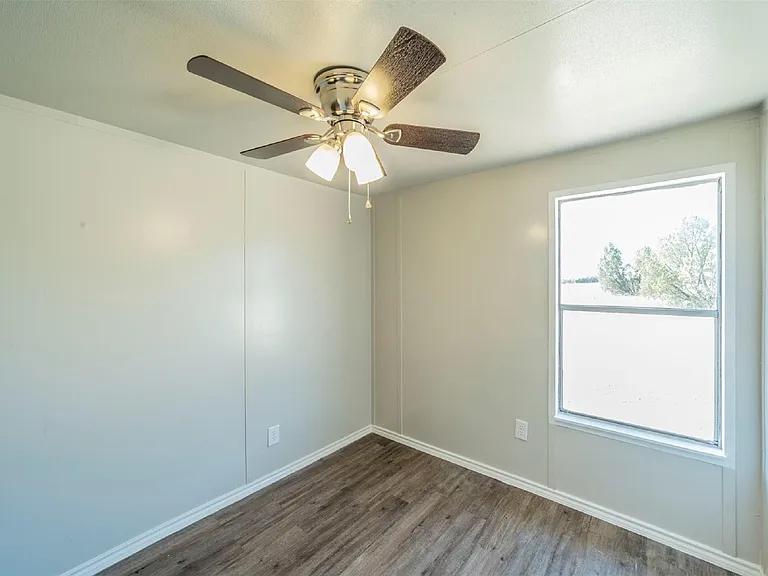 4329 Kaywood Dr — Photo 10