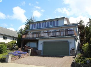 767 Prefontaine Dr, Coos Bay, OR