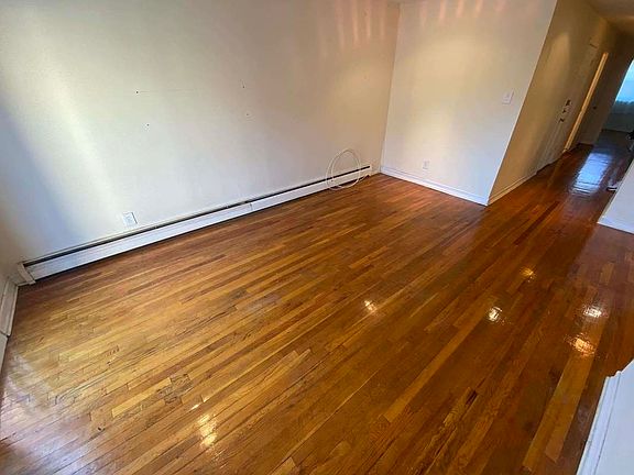 4th image of 31-38 48th St #3