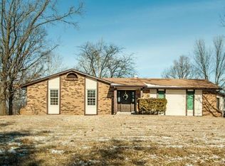 20 Trappers Way, Saint Charles, MO 63303