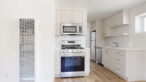 Brand New 2-Bedroom / 2-Bath on the Avenues in Redondo Beach! Photo 1