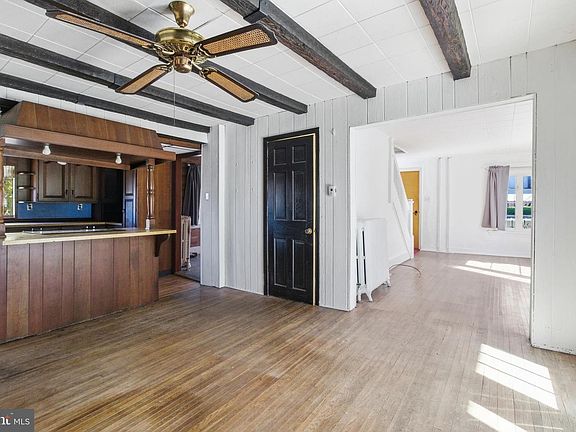 5th image of 299 State St