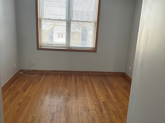 4th image of 7935 S Langley Ave #3S