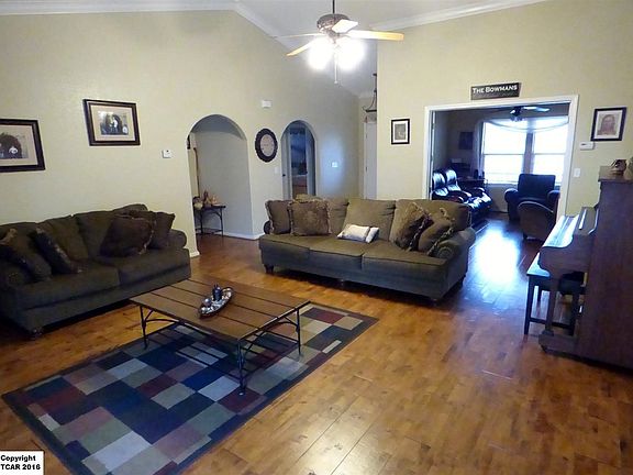 2nd image of 10823 Countryside Ct