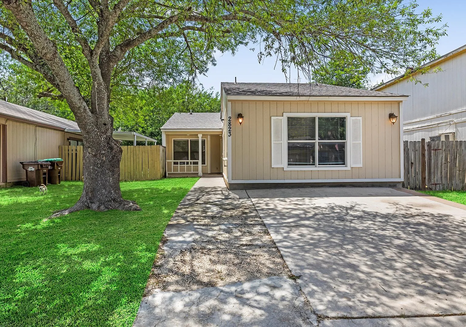 3 bed, 962 sqft, $1,395 — Photo 2
