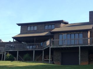 596 Lakeside Dock Dr, Kingsport, TN 37663