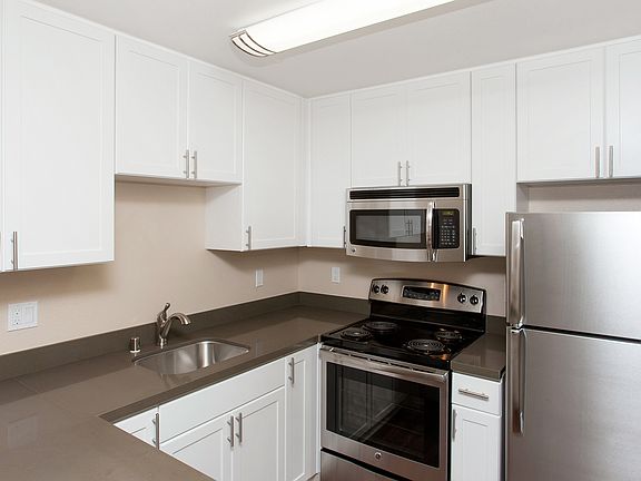 3rd image of 849 W Orange Ave #2033