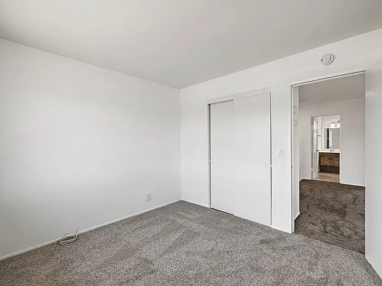 629 S Vicki Ln — Photo 26