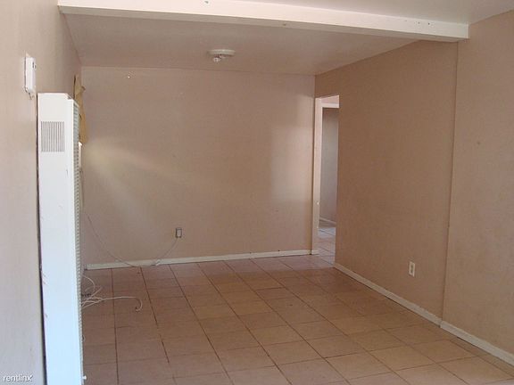 2nd image of 196 N Mayflower St