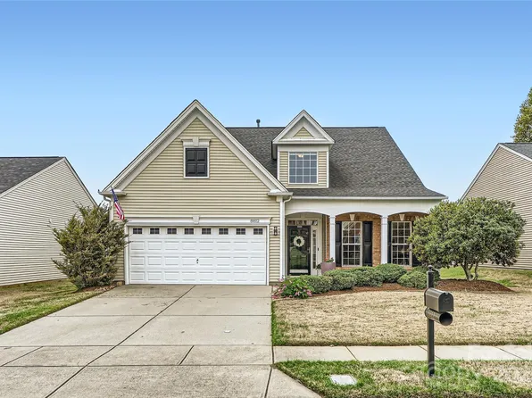8812 Heron Glen Dr, Charlotte, NC 28269