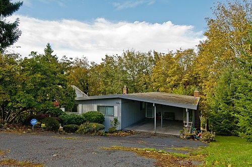 2nd image of 11023 Crestwood Dr S