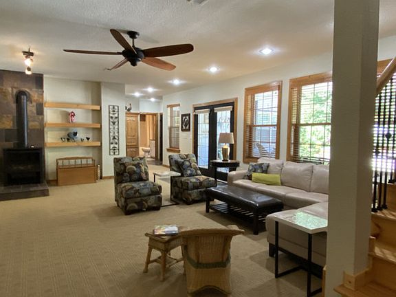 2nd image of 1805 Lake Landing Dr