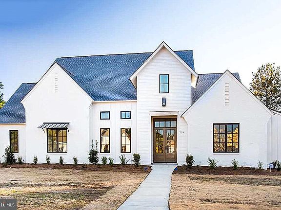 5th image of Tangletwig Ln