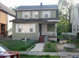 32 Tichenor Ter, Irvington, NJ 07111