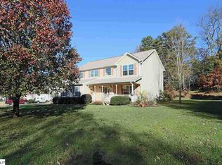 18 Summer Valley Ct, Greer, SC 29651