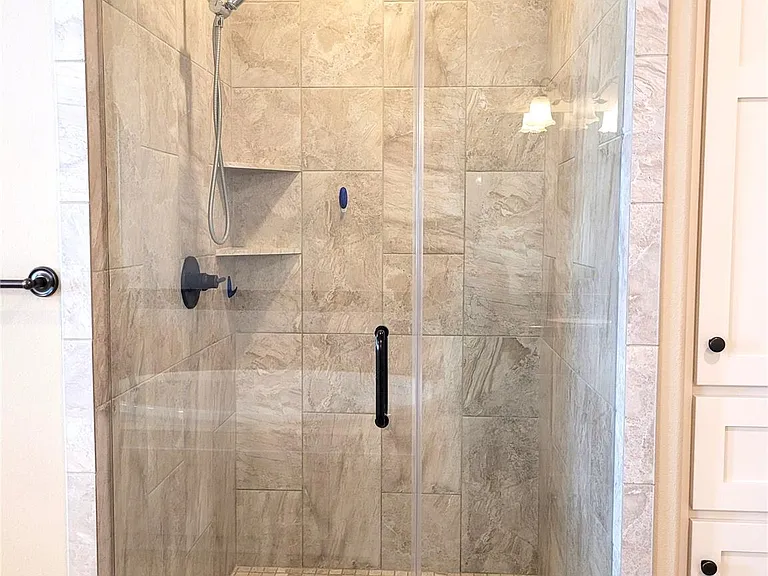 1508 Fowler St — Photo 33