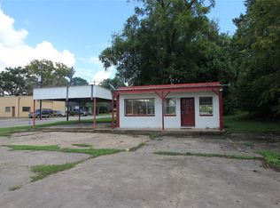 620 N Richmond Rd, Wharton, TX 77488