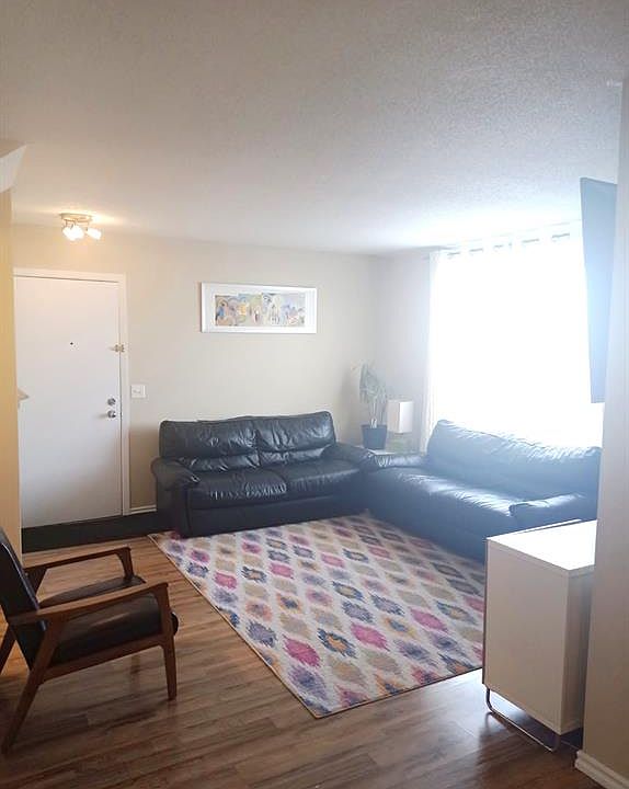 175 E Manora Pl NE Calgary, AB, T2A5P7 Apartments for Rent Zillow